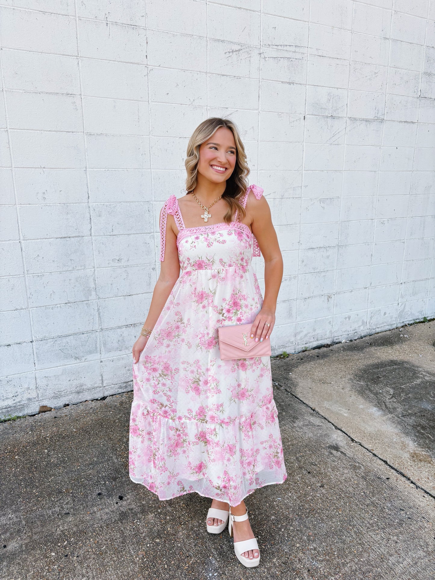 Blooming Lace Dress Pink