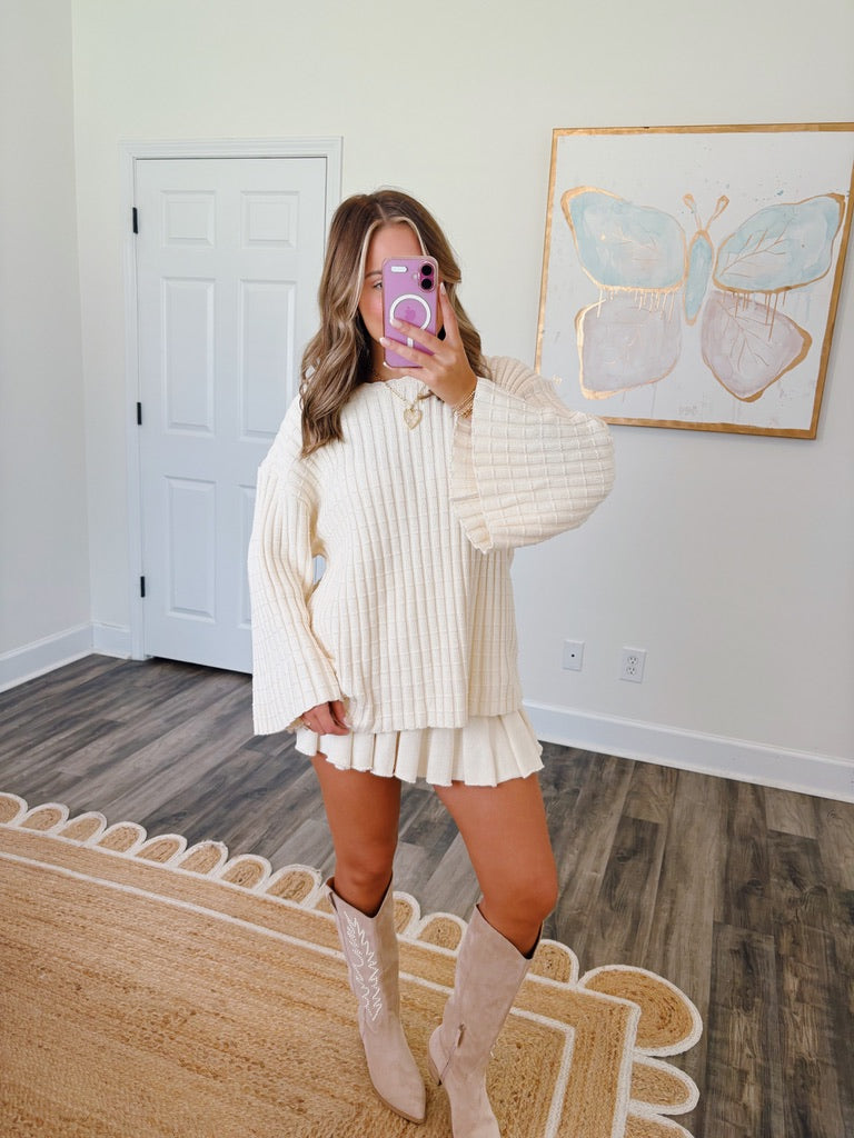 Serena Cream Set (PREORDER: 1/2 week restock)