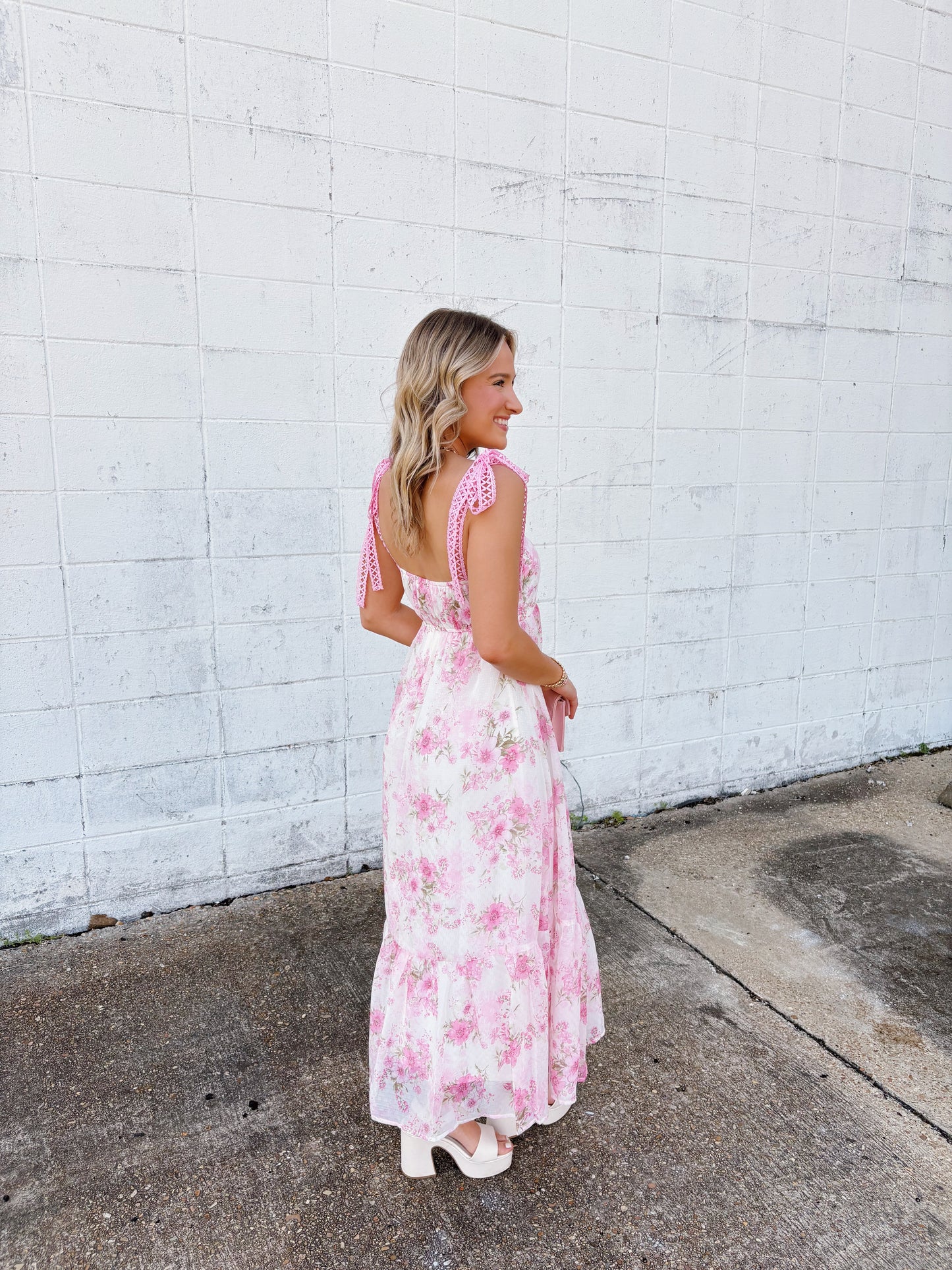 Blooming Lace Dress Pink