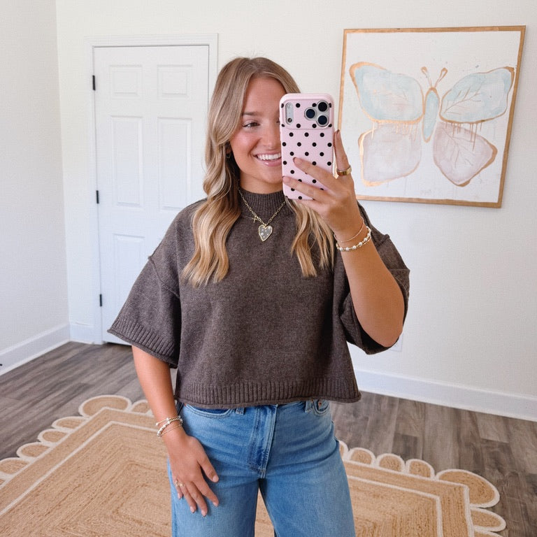 Essential Mockneck Top In Brown