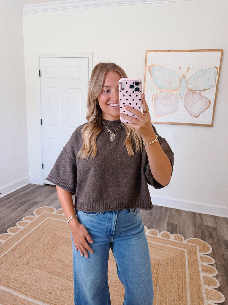 Essential Mockneck Top In Brown