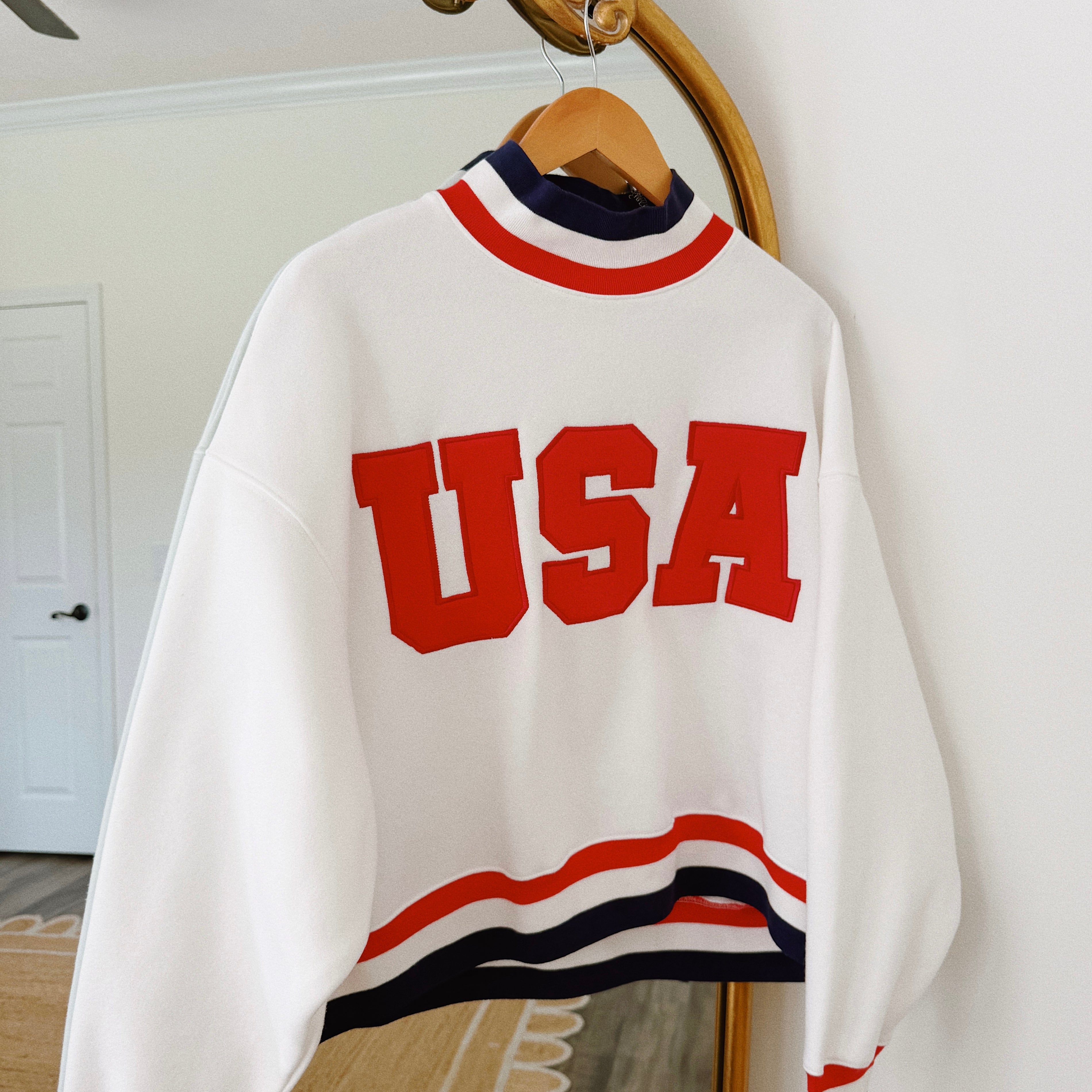 White USA Mockneck