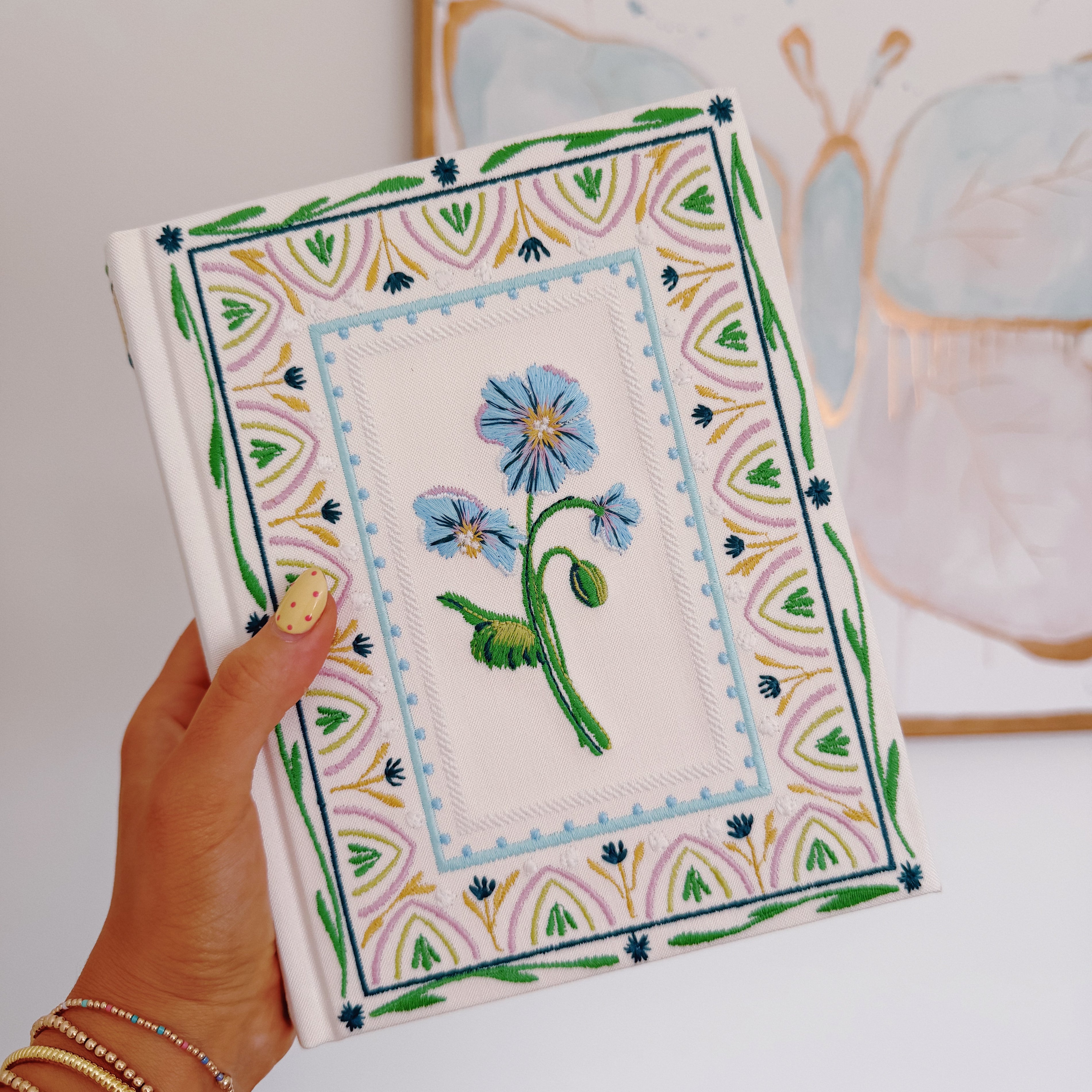 Embroidered NLT Notetaking Bible