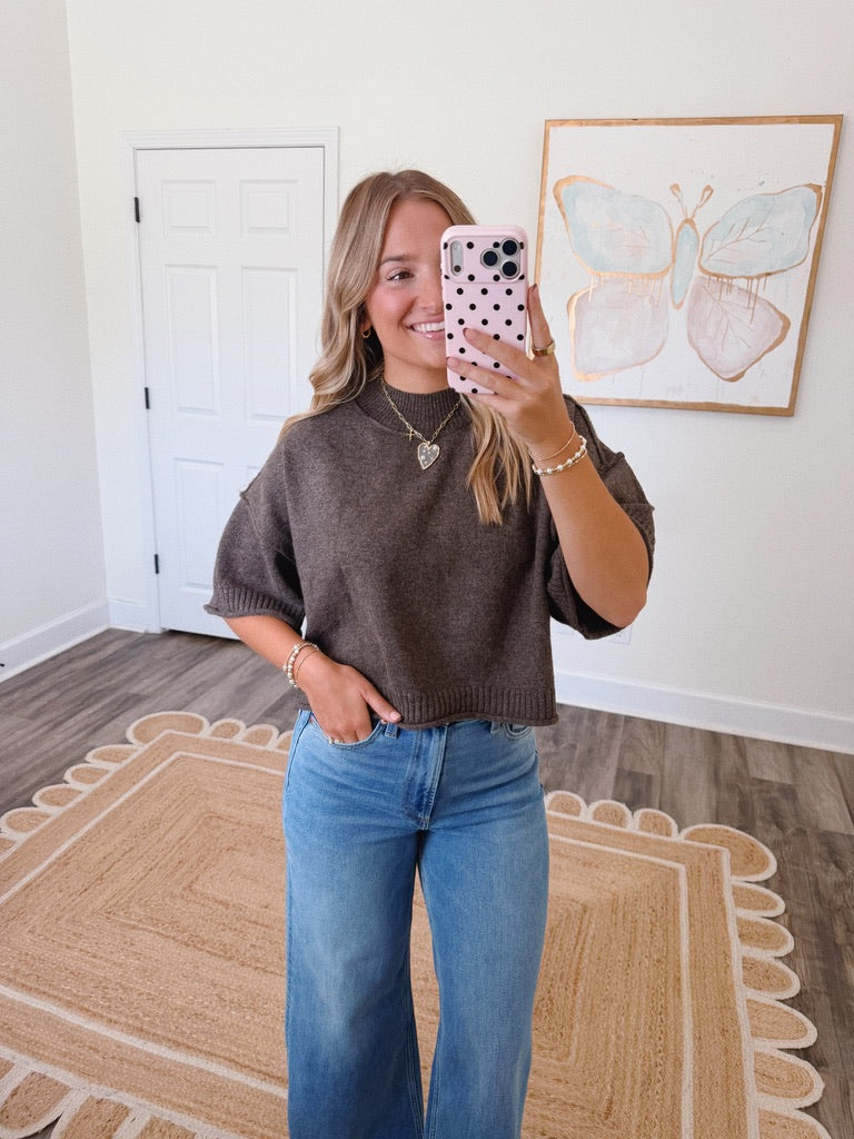 Essential Mockneck Top In Brown