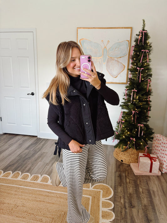 Black Oversized Sherpa Vest