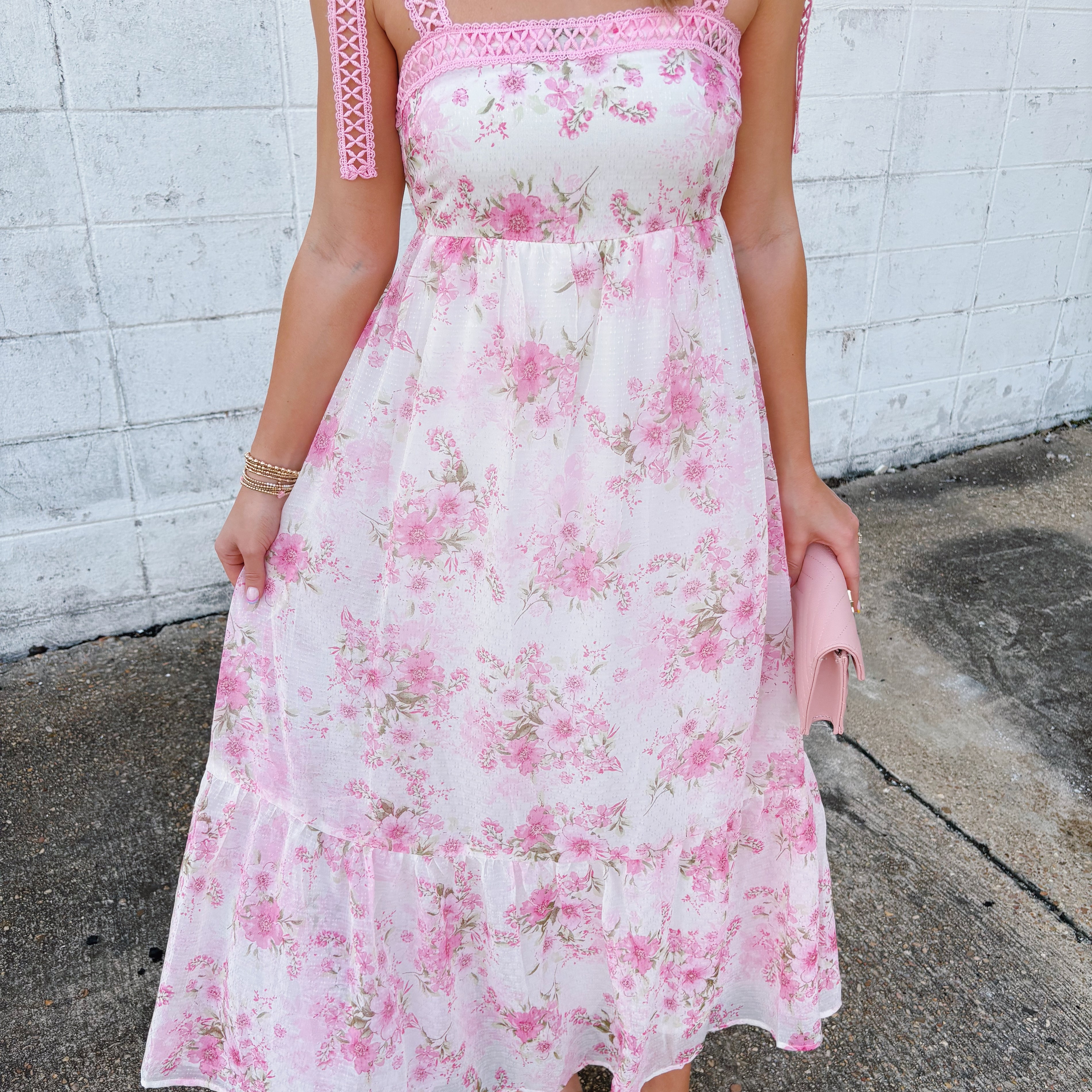 Blooming Lace Dress Pink