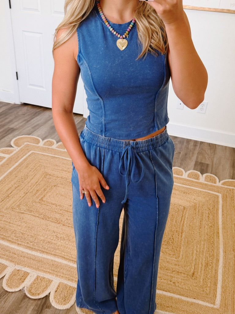 Kylie Mineral Washed Set in Navy