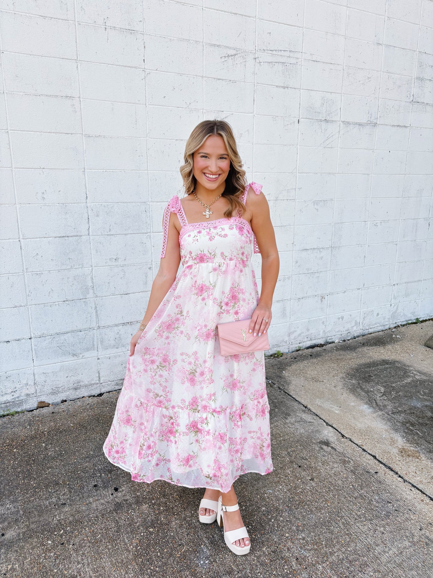 Blooming Lace Dress Pink