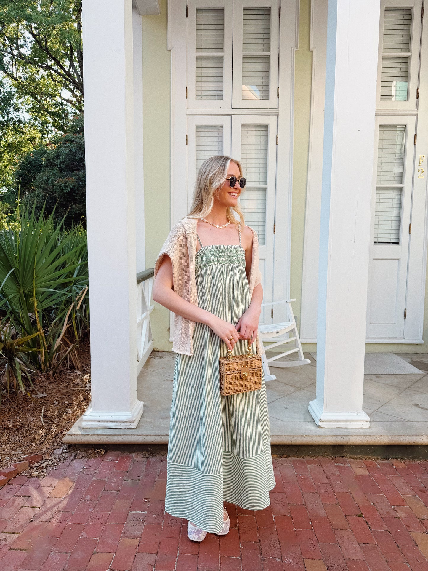 Oyster Bay Maxi