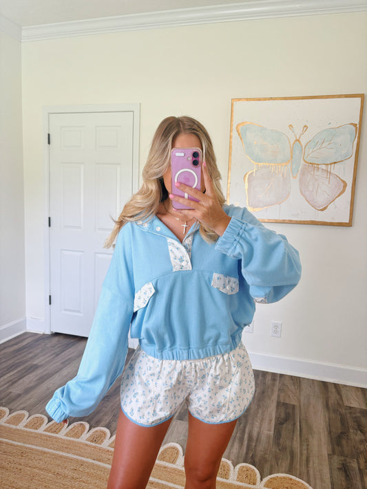 Life In Color Pullover in Blue